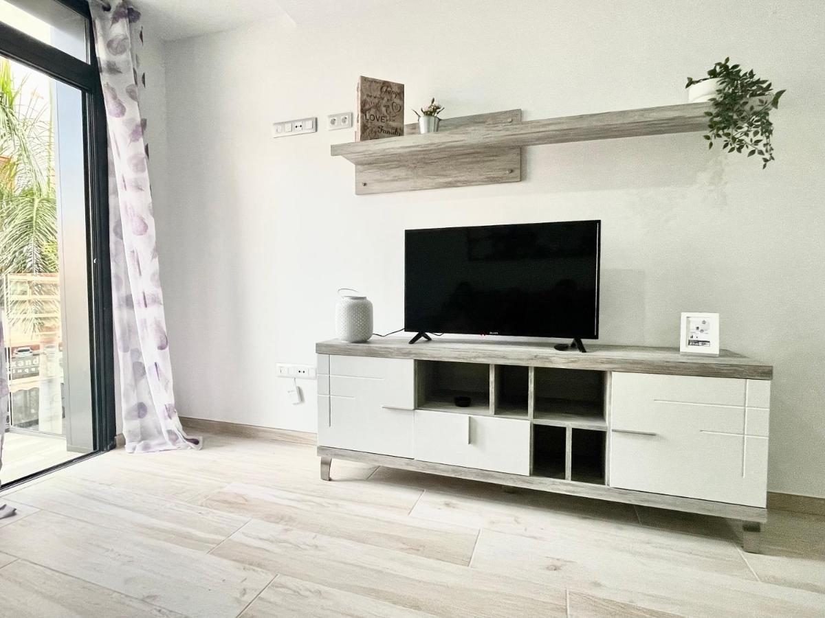 Island Suites Арона Екстер'єр фото