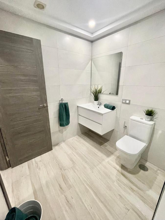 Island Suites Арона Екстер'єр фото