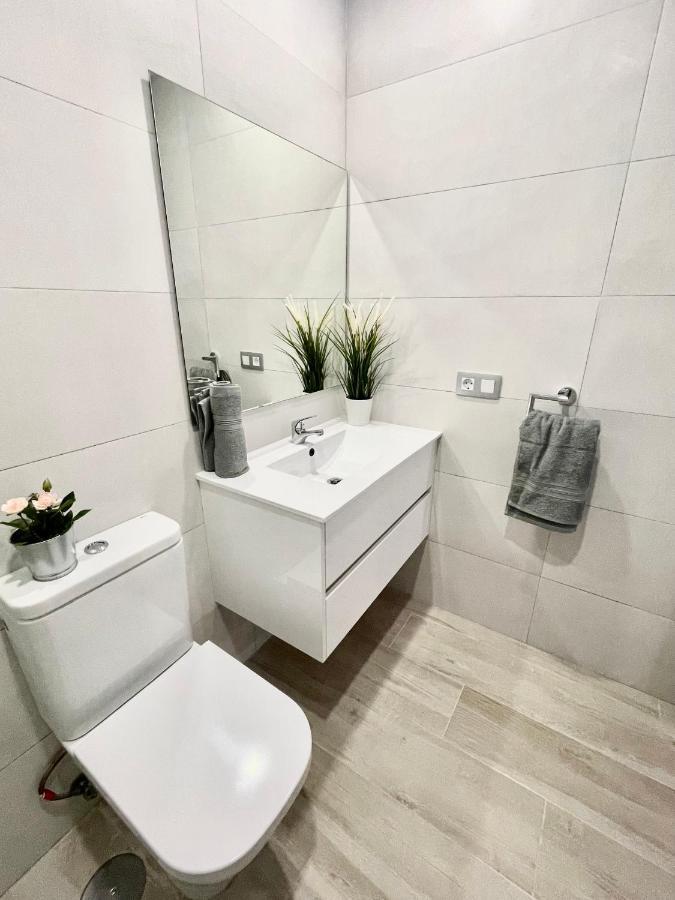 Island Suites Арона Екстер'єр фото