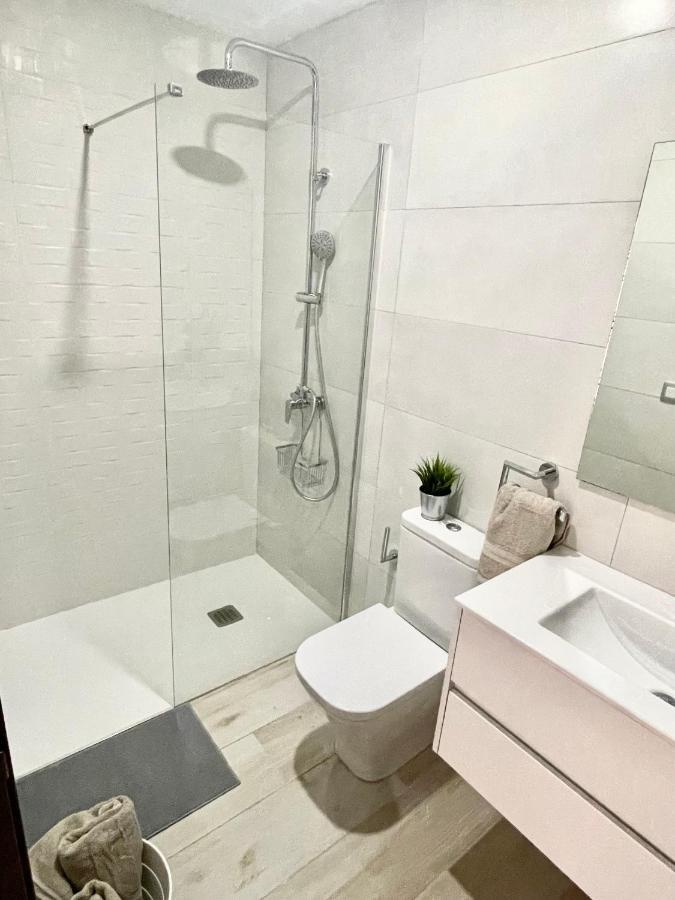 Island Suites Арона Екстер'єр фото