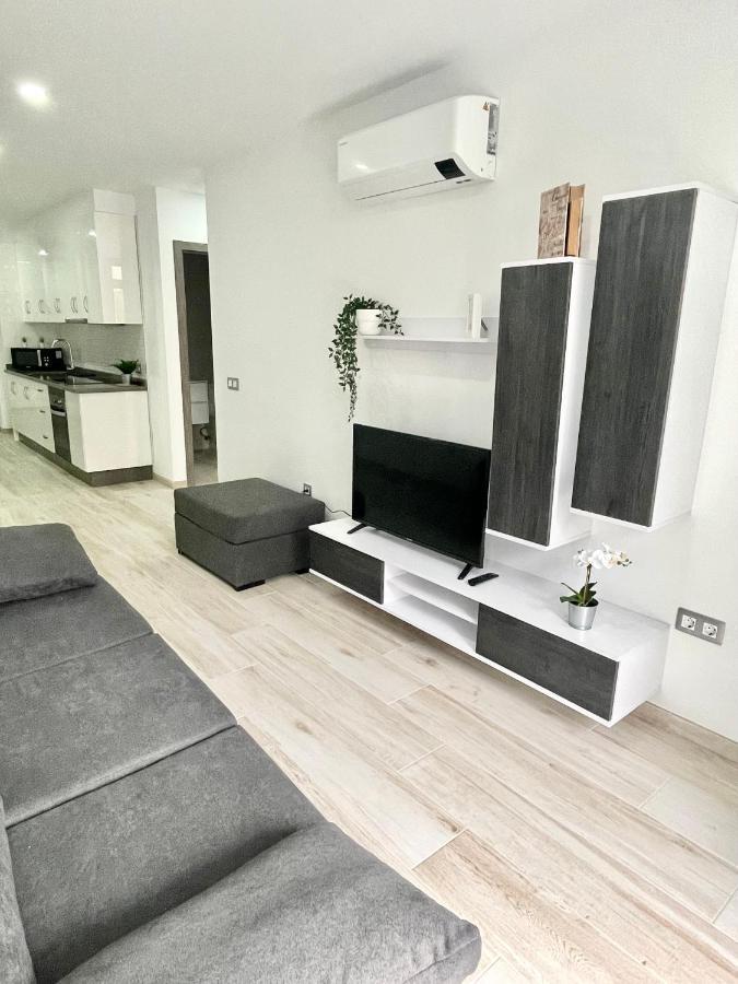 Island Suites Арона Екстер'єр фото