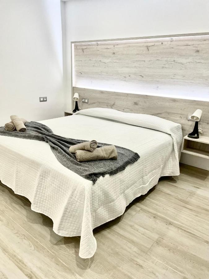 Island Suites Арона Екстер'єр фото