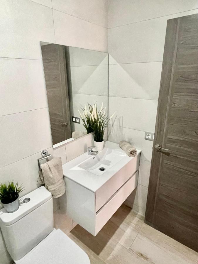 Island Suites Арона Екстер'єр фото