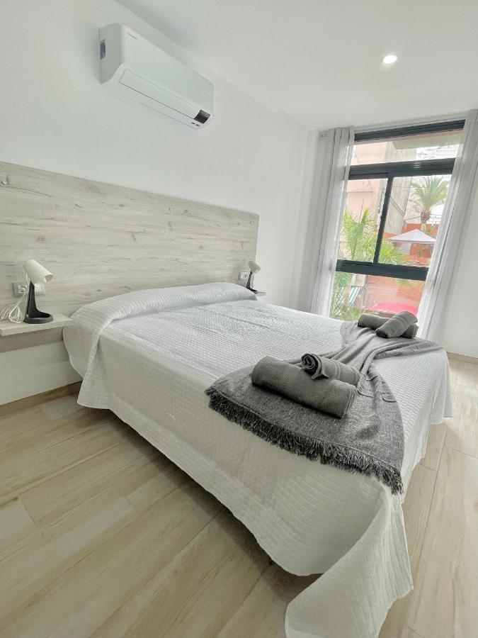 Island Suites Арона Екстер'єр фото